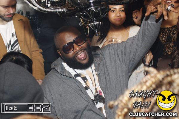 Lot332 nightclub photo 2 - January 15th, 2011