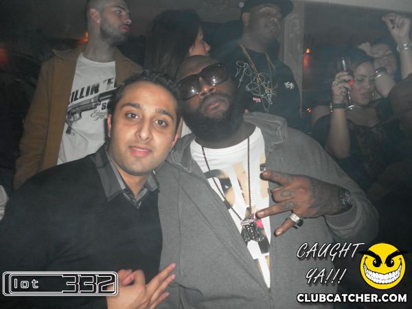 Lot332 nightclub photo 19 - January 15th, 2011