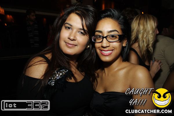 Lot332 nightclub photo 26 - January 15th, 2011