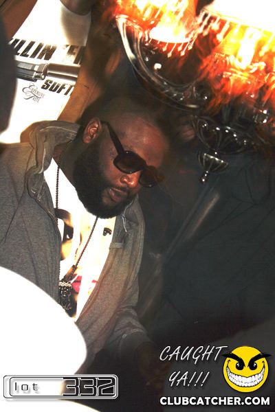 Lot332 nightclub photo 33 - January 15th, 2011