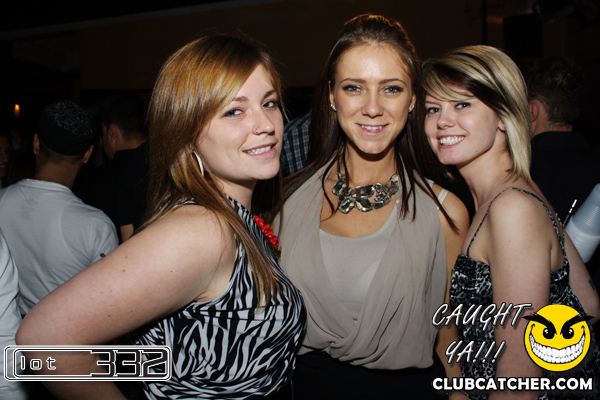 Lot332 nightclub photo 63 - January 15th, 2011