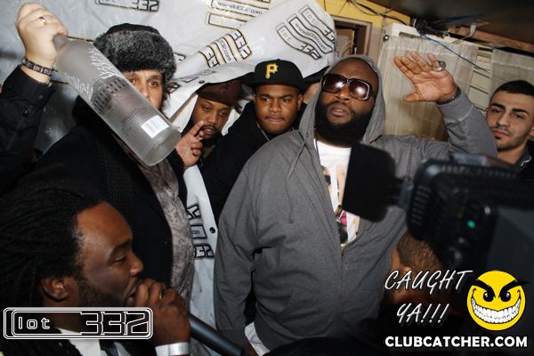 Lot332 nightclub photo 70 - January 15th, 2011