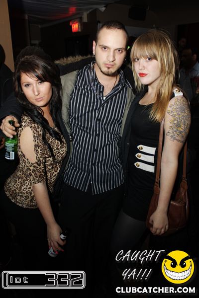 Lot332 nightclub photo 92 - January 15th, 2011