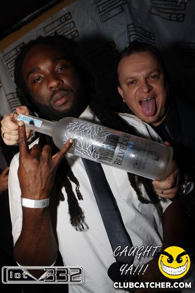 Lot332 nightclub photo 99 - January 15th, 2011