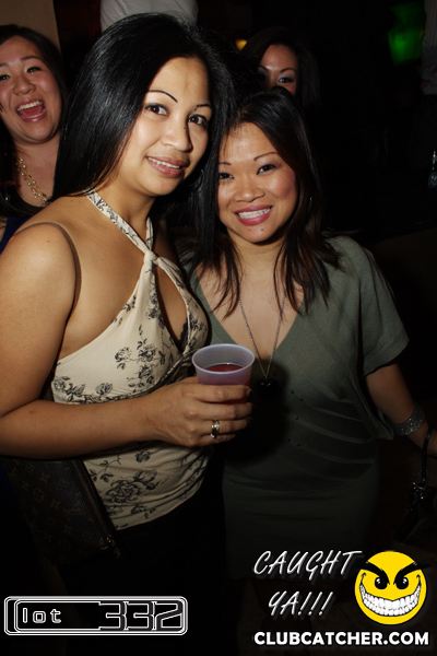 Lot332 nightclub photo 102 - January 22nd, 2011