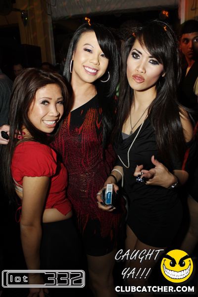 Lot332 nightclub photo 115 - January 22nd, 2011