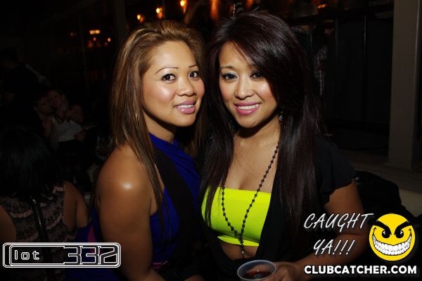 Lot332 nightclub photo 119 - January 22nd, 2011