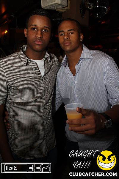 Lot332 nightclub photo 123 - January 22nd, 2011