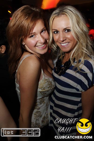 Lot332 nightclub photo 28 - January 22nd, 2011