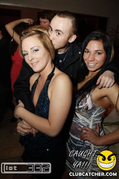 Lot332 nightclub photo 284 - January 22nd, 2011
