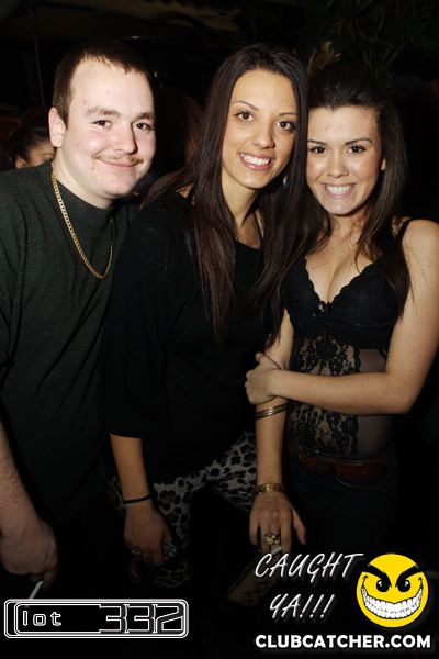 Lot332 nightclub photo 360 - January 22nd, 2011