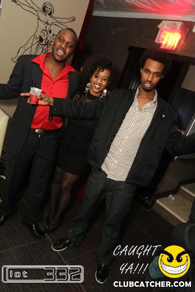 Lot332 nightclub photo 85 - January 28th, 2011