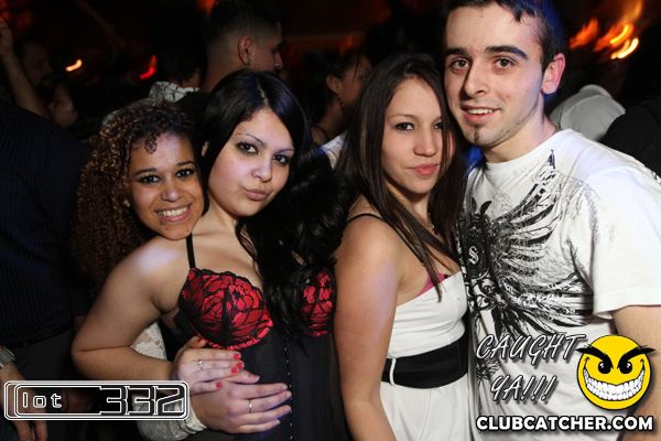 Lot332 nightclub photo 88 - January 28th, 2011