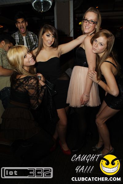 Lot332 nightclub photo 11 - January 29th, 2011