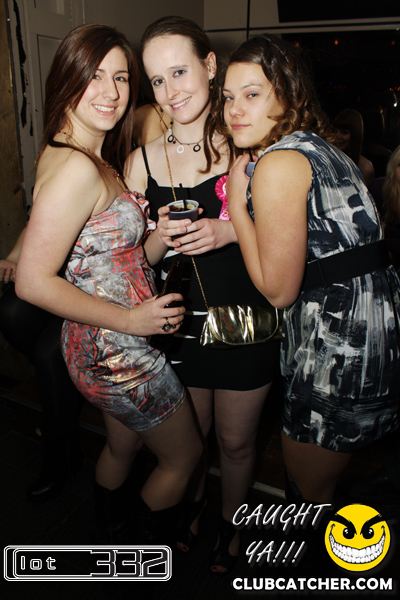 Lot332 nightclub photo 16 - January 29th, 2011