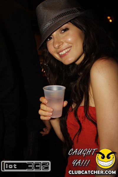 Lot332 nightclub photo 155 - January 29th, 2011