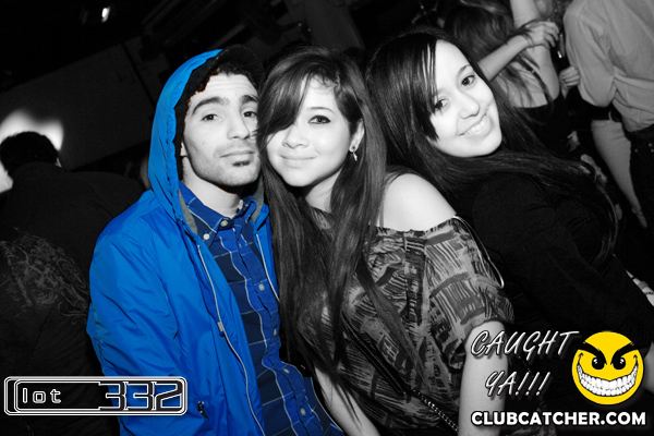 Lot332 nightclub photo 18 - January 29th, 2011