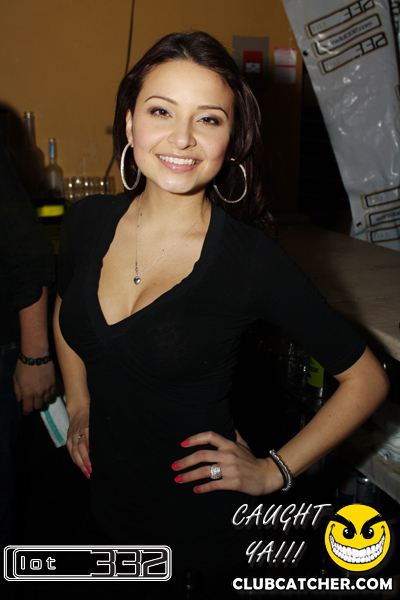 Lot332 nightclub photo 219 - January 29th, 2011