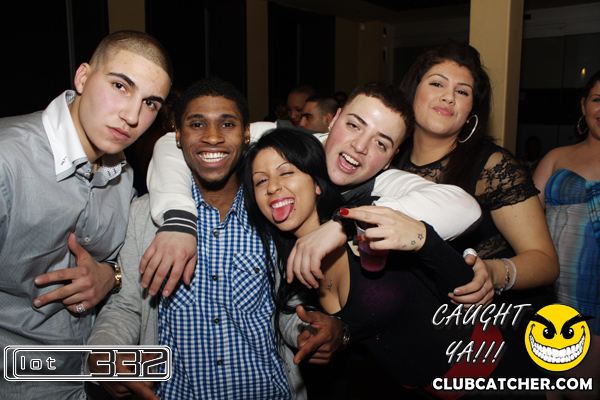 Lot332 nightclub photo 30 - January 29th, 2011