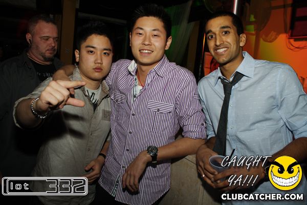Lot332 nightclub photo 34 - January 29th, 2011
