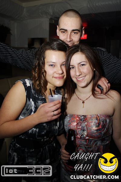 Lot332 nightclub photo 52 - January 29th, 2011