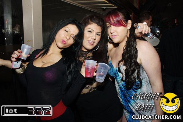 Lot332 nightclub photo 73 - January 29th, 2011