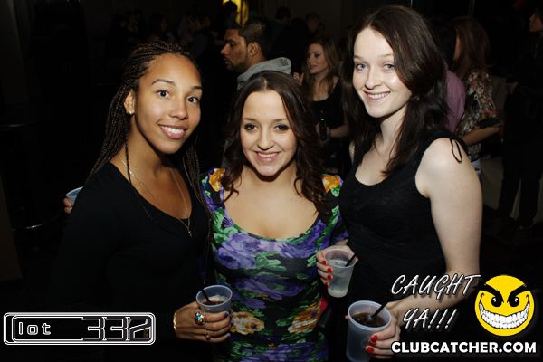 Lot332 nightclub photo 9 - January 29th, 2011