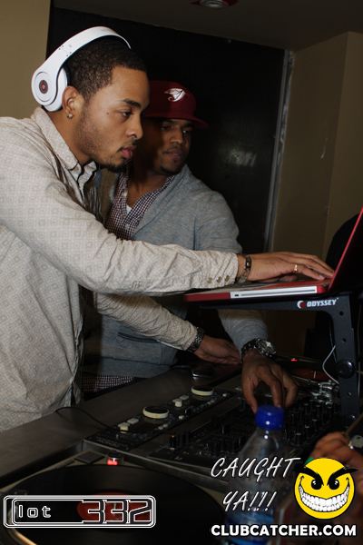 Lot332 nightclub photo 86 - January 29th, 2011