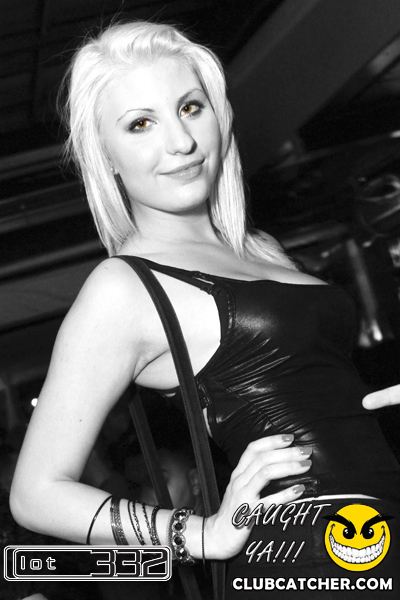 Lot332 nightclub photo 13 - February 4th, 2011