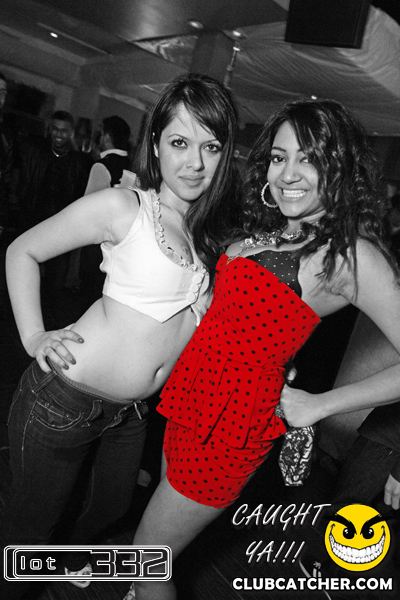 Lot332 nightclub photo 3 - February 4th, 2011