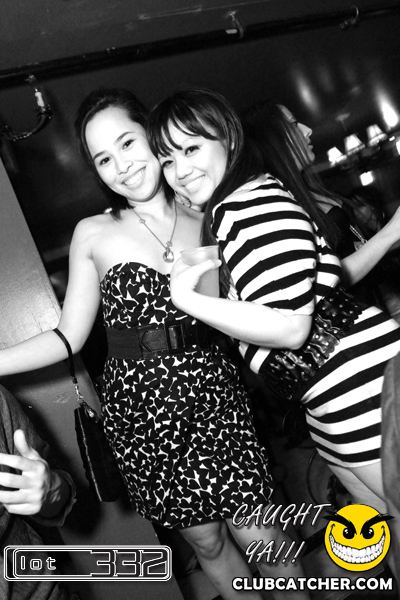 Lot332 nightclub photo 91 - February 4th, 2011