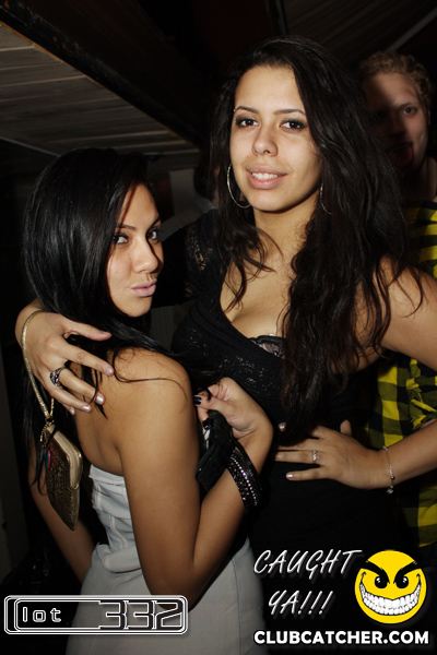 Lot332 nightclub photo 107 - February 5th, 2011