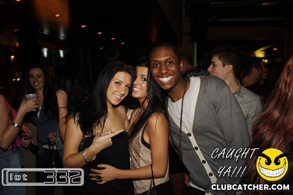 Lot332 nightclub photo 117 - February 5th, 2011