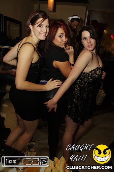 Lot332 nightclub photo 149 - February 5th, 2011