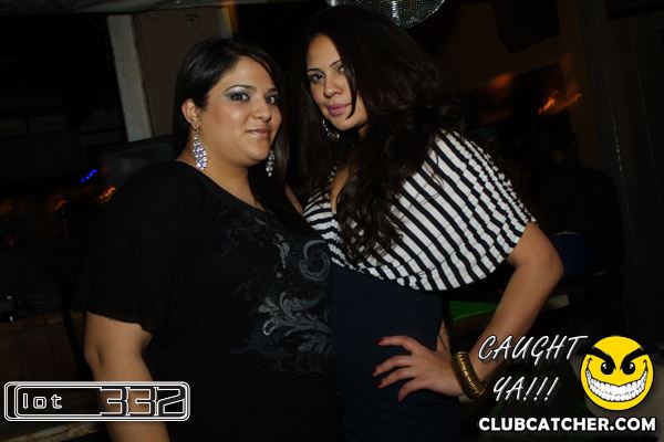 Lot332 nightclub photo 175 - February 5th, 2011