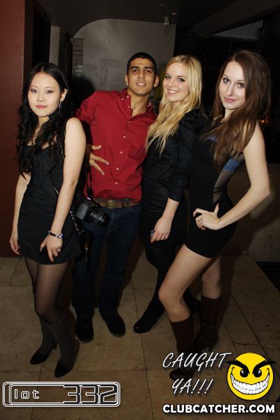 Lot332 nightclub photo 20 - February 5th, 2011