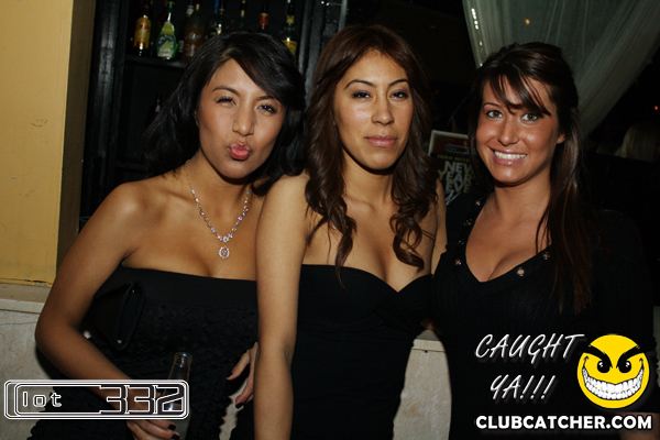 Lot332 nightclub photo 34 - February 5th, 2011
