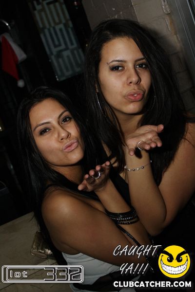 Lot332 nightclub photo 37 - February 5th, 2011