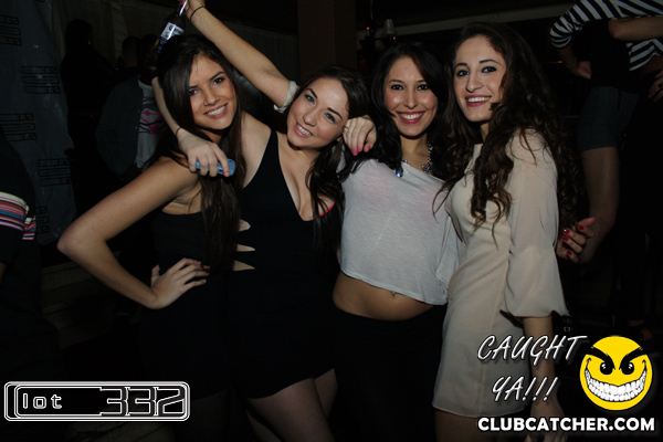 Lot332 nightclub photo 73 - February 5th, 2011