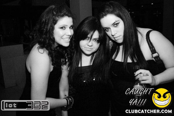 Lot332 nightclub photo 74 - February 5th, 2011