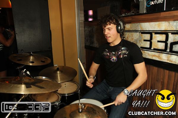 Lot332 nightclub photo 102 - February 11th, 2011