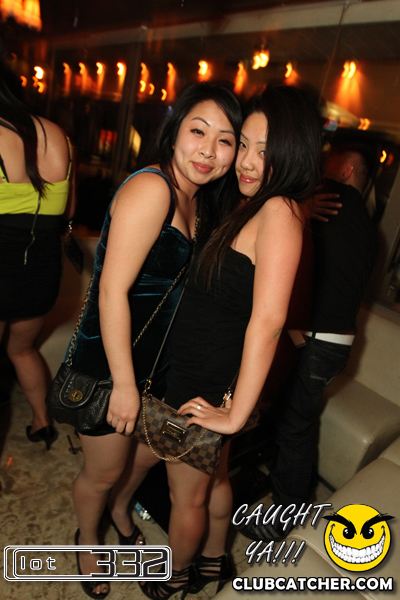 Lot332 nightclub photo 128 - February 11th, 2011