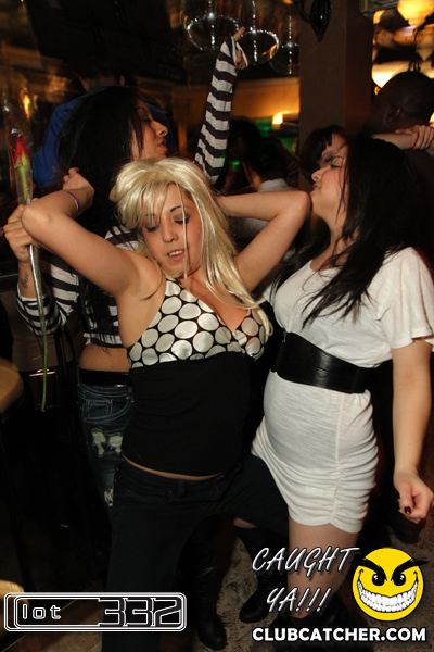 Lot332 nightclub photo 129 - February 11th, 2011