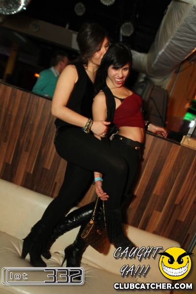 Lot332 nightclub photo 144 - February 11th, 2011