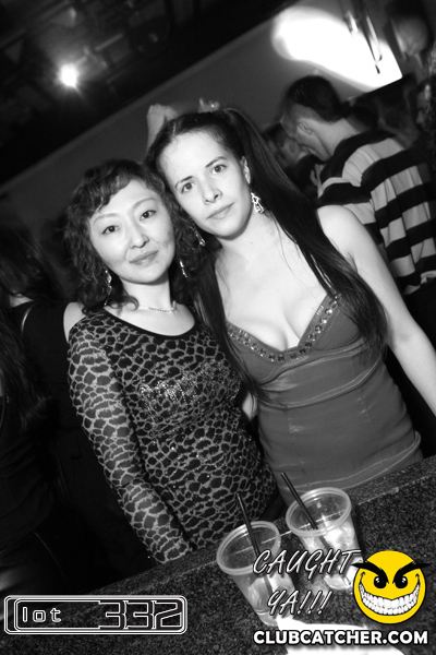 Lot332 nightclub photo 6 - February 11th, 2011