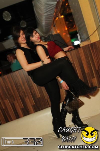 Lot332 nightclub photo 56 - February 11th, 2011