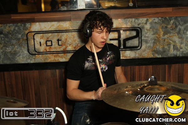 Lot332 nightclub photo 68 - February 11th, 2011