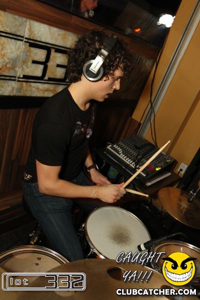 Lot332 nightclub photo 84 - February 11th, 2011