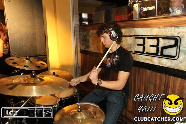 Lot332 nightclub photo 10 - February 11th, 2011