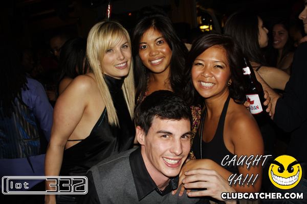 Lot332 nightclub photo 131 - February 12th, 2011